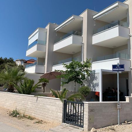 מאנדרה Apartment Garden מראה חיצוני תמונה