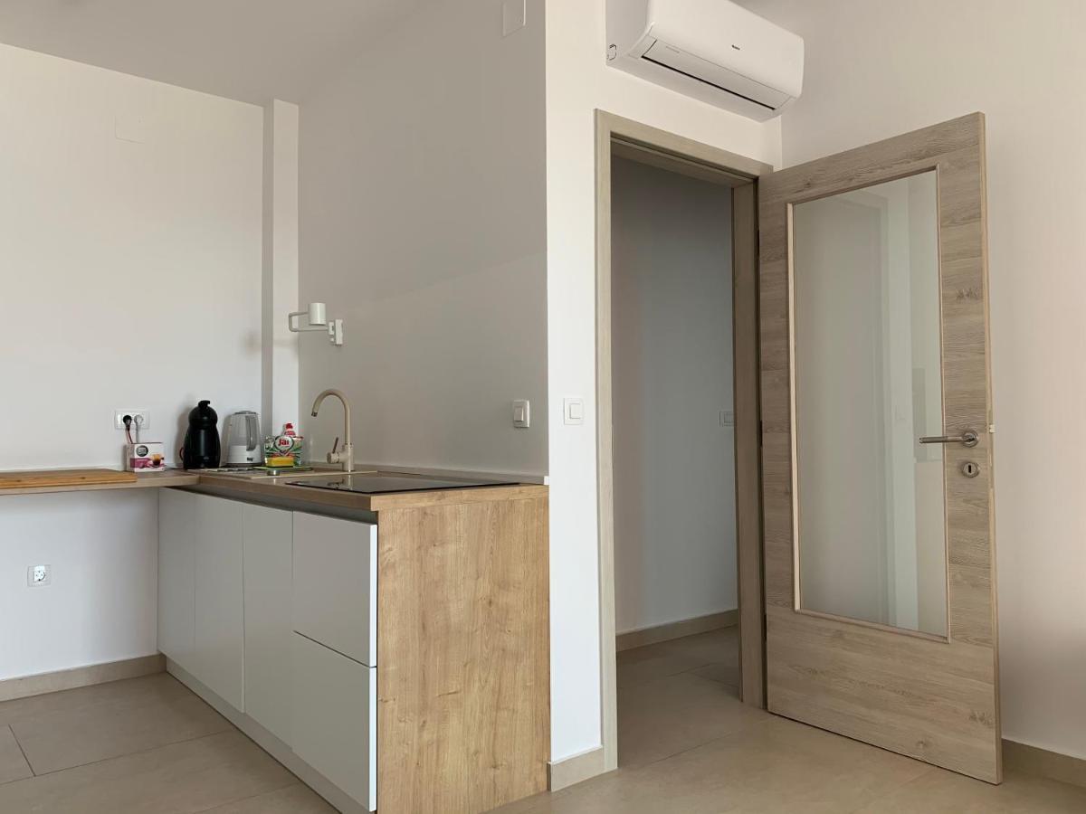 מאנדרה Apartment Garden מראה חיצוני תמונה