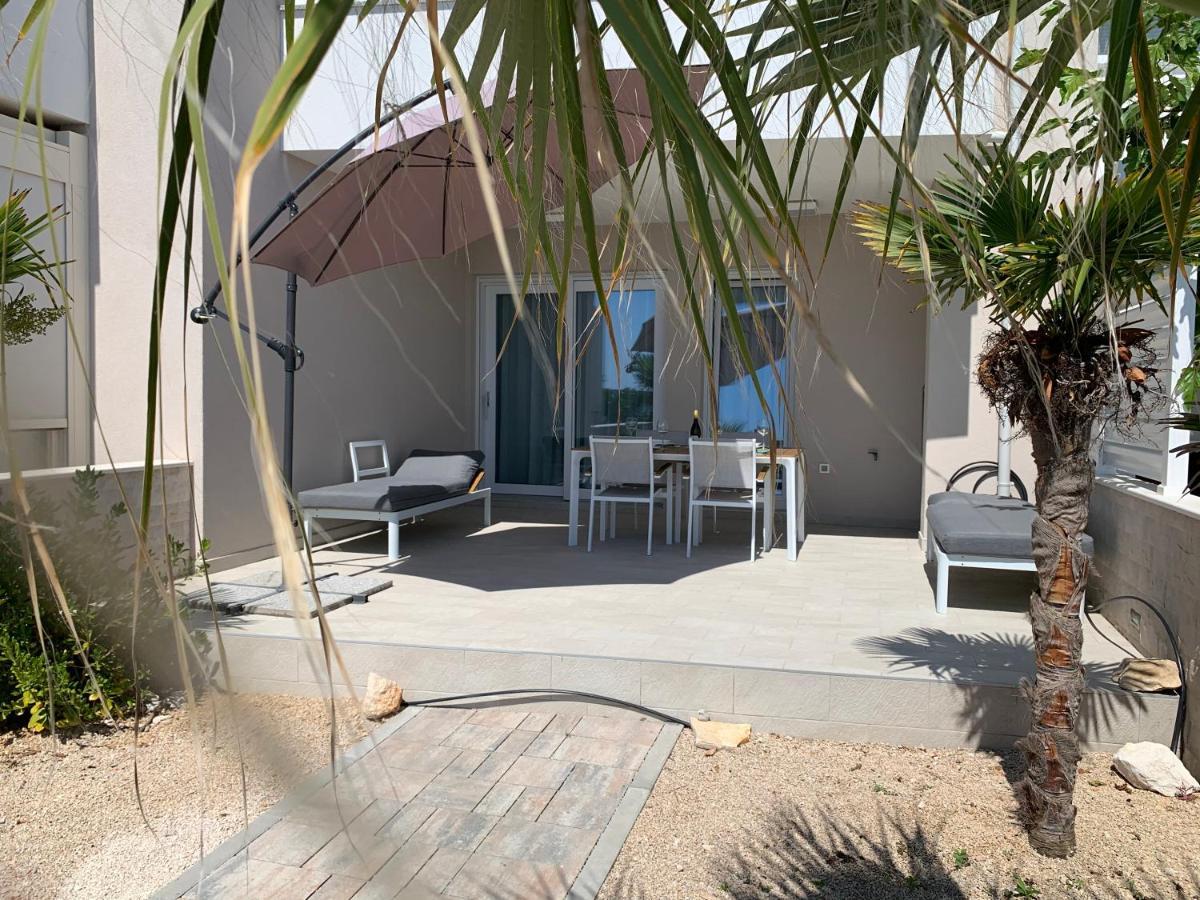 מאנדרה Apartment Garden מראה חיצוני תמונה