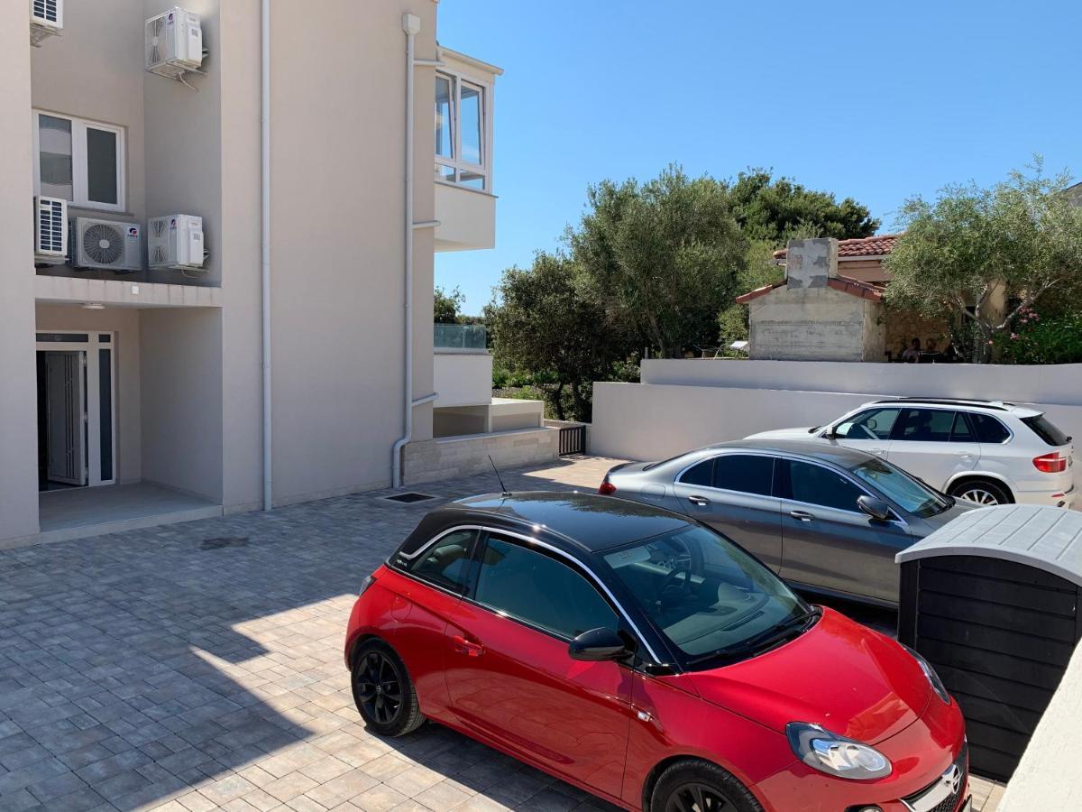מאנדרה Apartment Garden מראה חיצוני תמונה